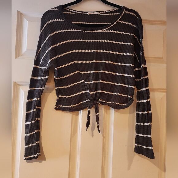 Caution to the Wind gray and white striped cropped long sleeve top M - Picture 1 of 4